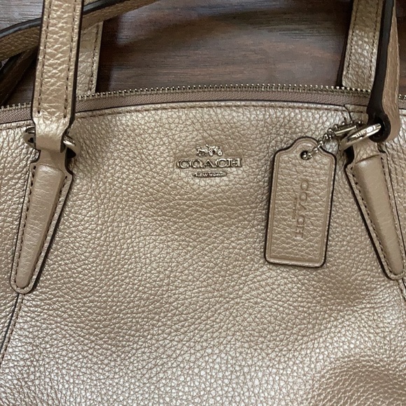 Coach | Bags | Gold Coach Crossbody Purse | Poshmark
